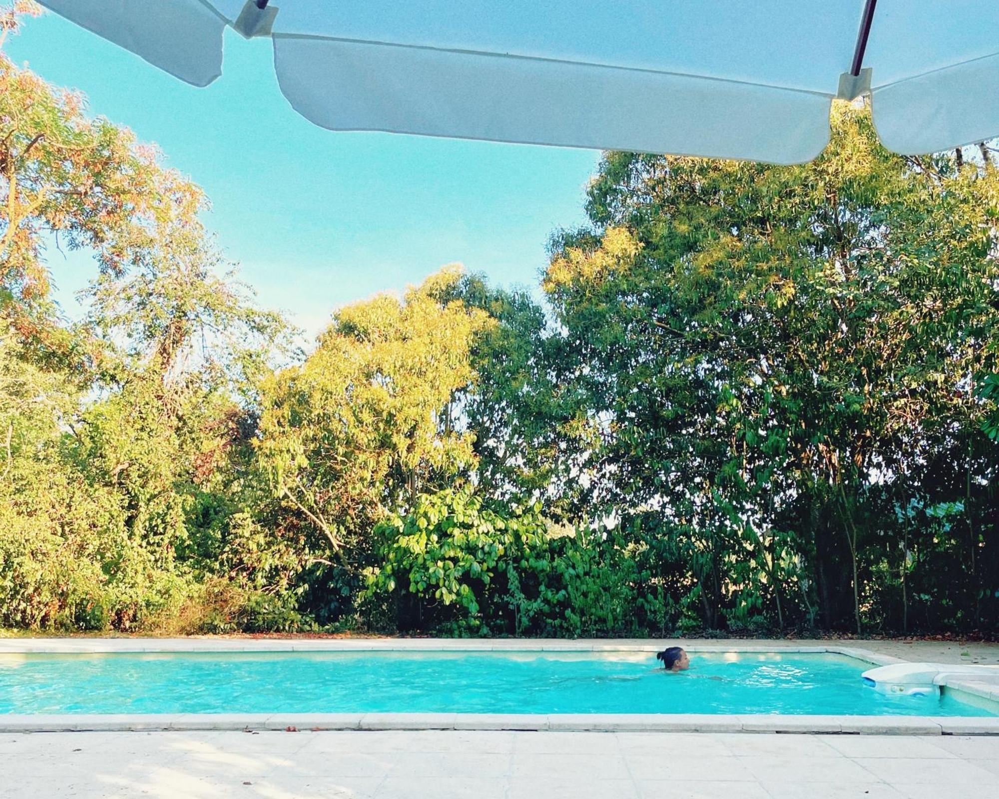 Petit Chateau Le Piot Bed & Breakfast Fleurance ภายนอก รูปภาพ