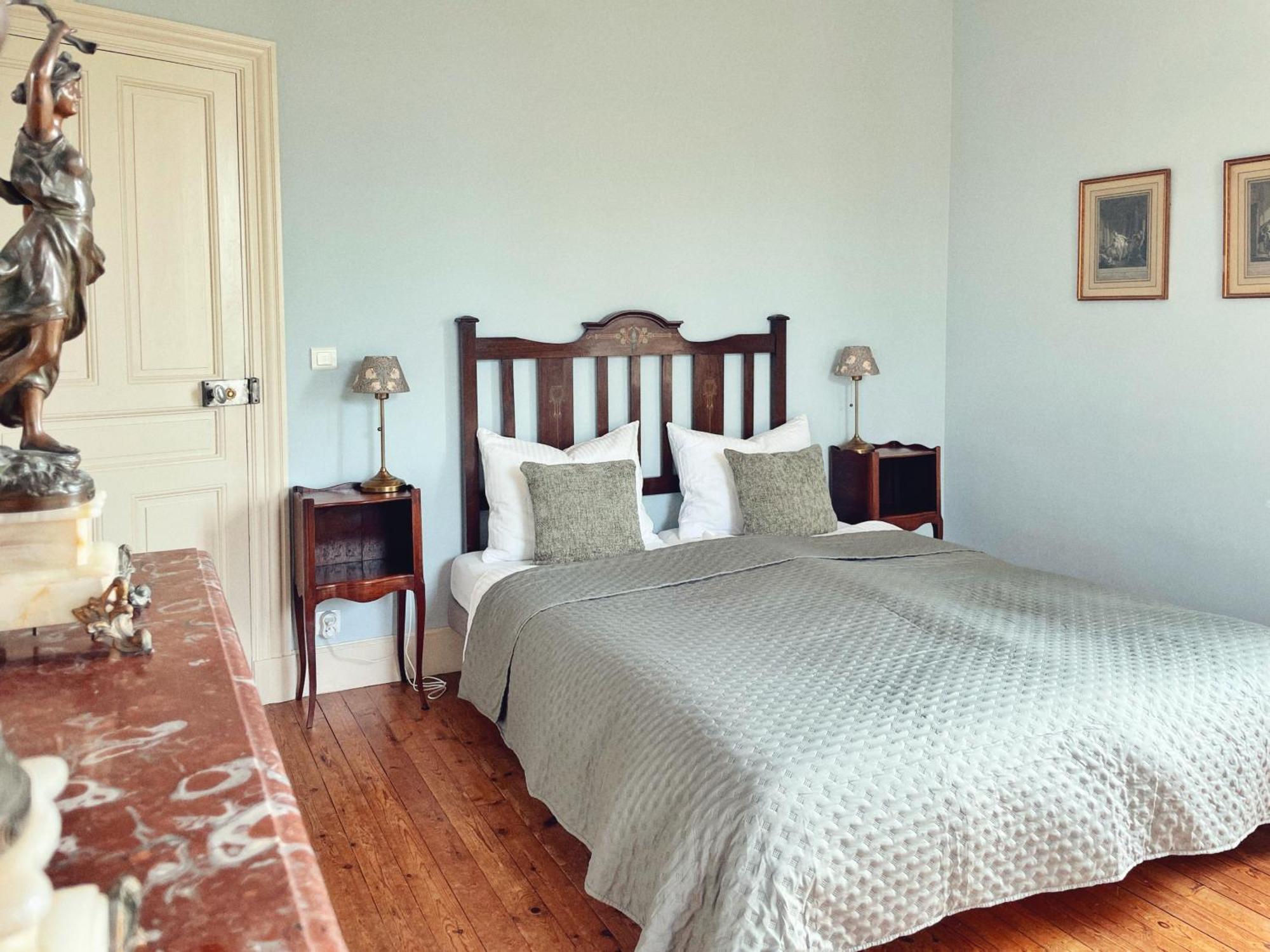 Petit Chateau Le Piot Bed & Breakfast Fleurance ภายนอก รูปภาพ